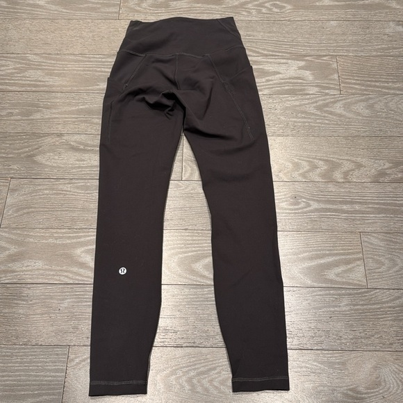 Lululemon Wunder Train Leggings Pockets | high-rise | 25” graphite grey | size 4 - Picture 7 of 7